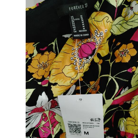 Forever 21 Blouse Top Single Sleeve Crochet Detail Floral Medium NWT - Picture 3 of 4